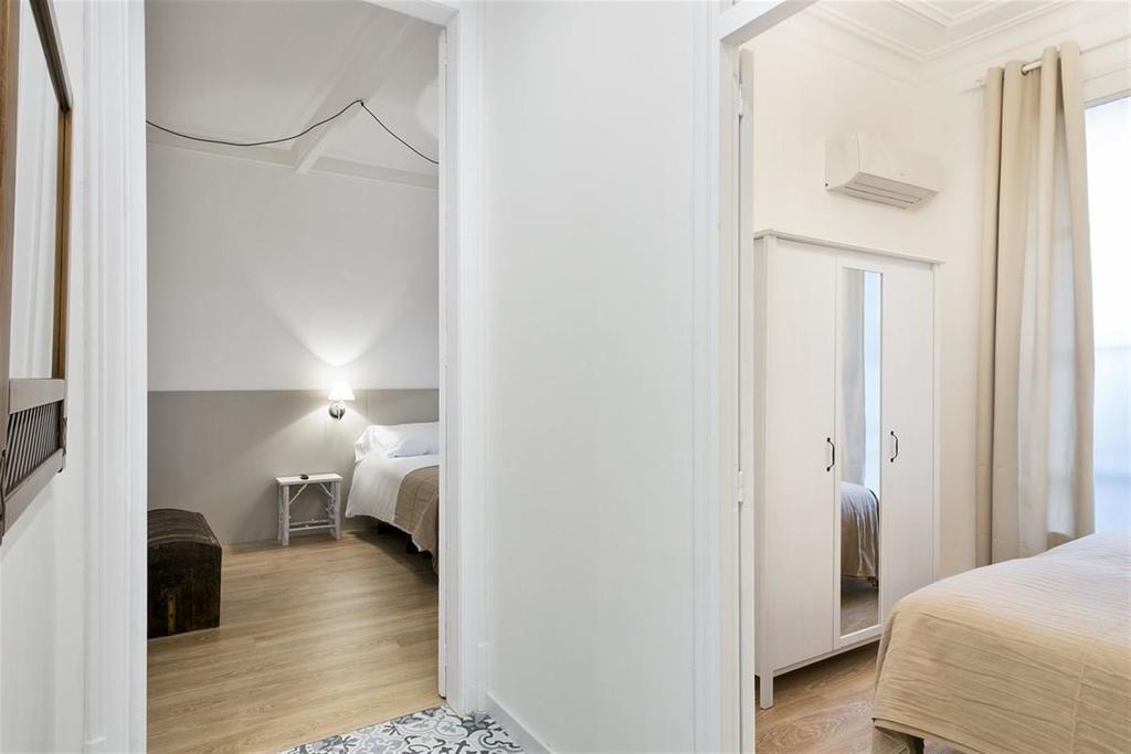 Apartment In Downtown Barcelona - Vintage Esterno foto